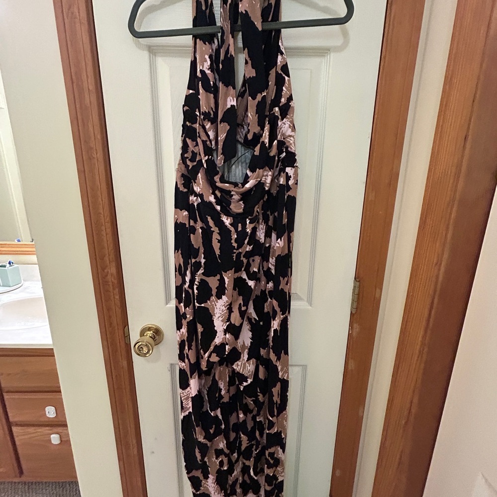 Elegant Leopard Print Jumpsuit - Picture 9 of 10